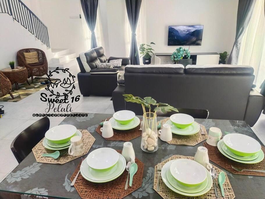 Sweet 16 Pelali Homestay Pengerang Εξωτερικό φωτογραφία