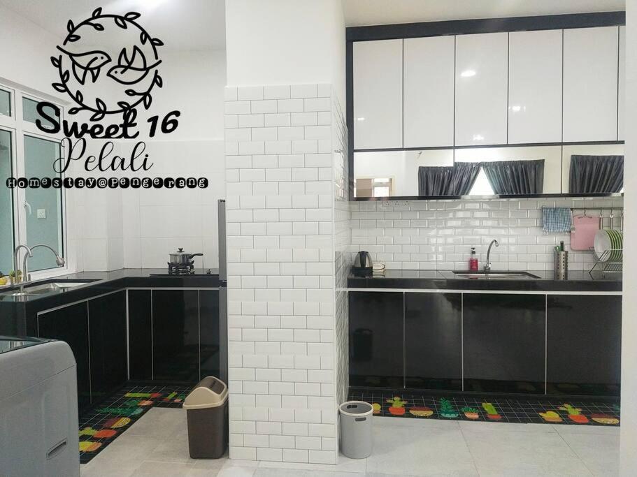Sweet 16 Pelali Homestay Pengerang Εξωτερικό φωτογραφία