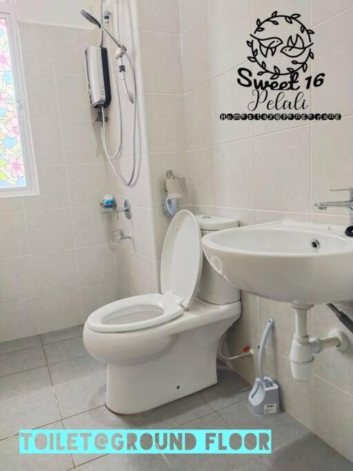 Sweet 16 Pelali Homestay Pengerang Εξωτερικό φωτογραφία